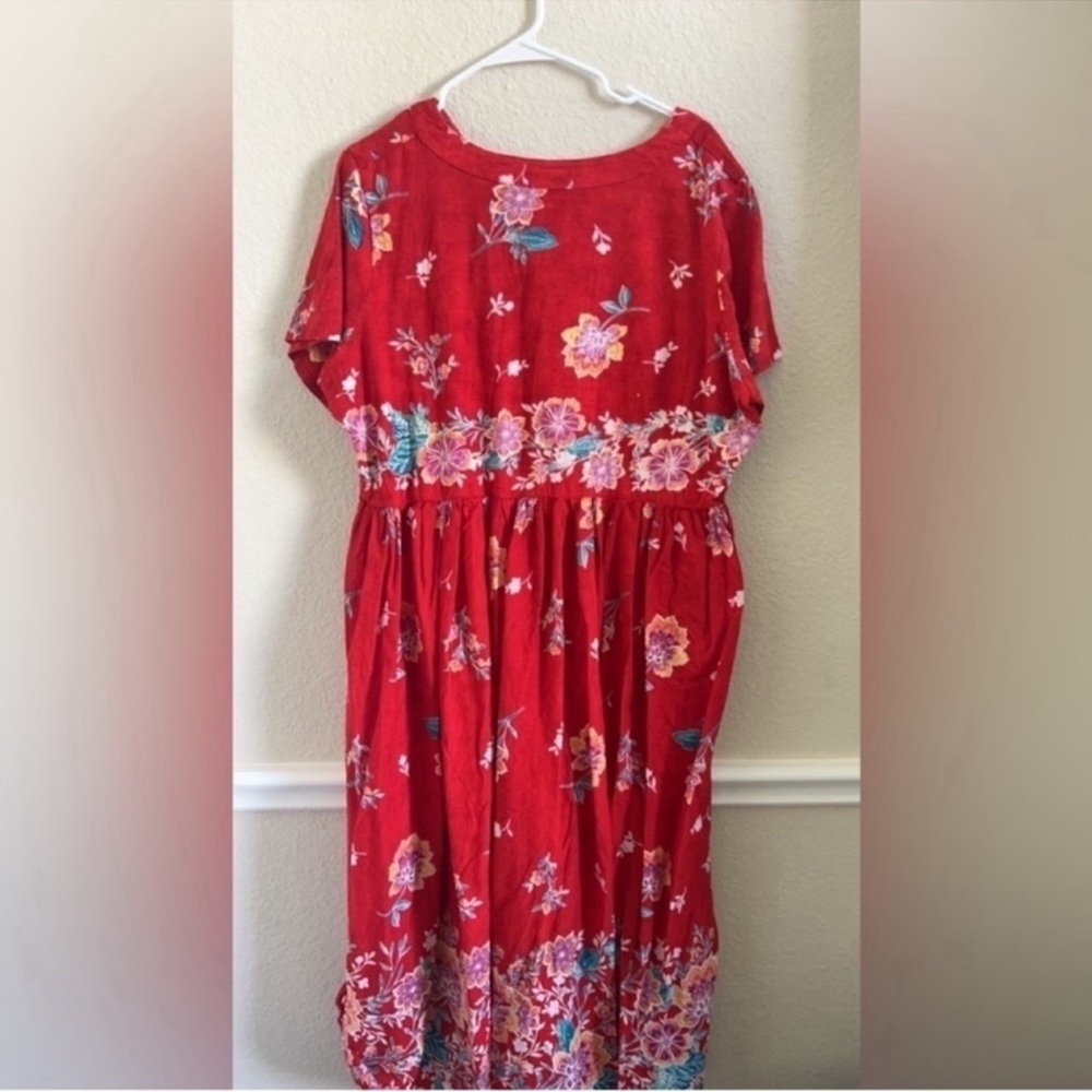 Floral Maxi Dress Only Necessities Women's Plus Size
RED DRESS 18/20 LARGE - Picture 5 of 6